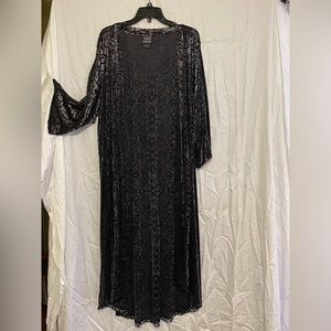Torrid Outlander collection silver/black velvet duster size 3 or 22/24